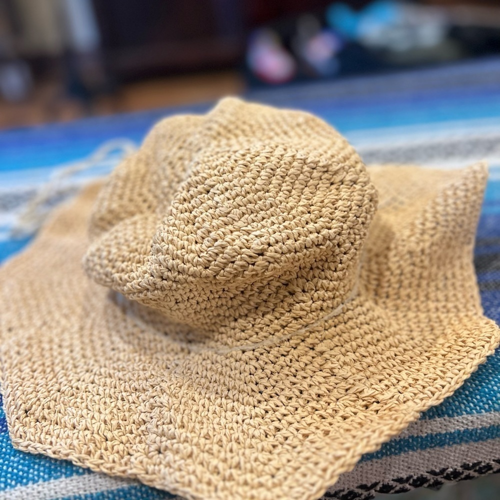 Sun hat in GUC - Picture 3 of 5